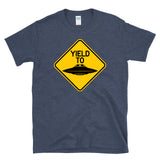 YIELD TO UFO - flying saucer alien funny warning sign parody T-Shirt