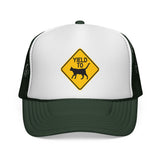 YIELD TO CATS - funny warning sign parody kitten lover pet owner Mesh Trucker Cap